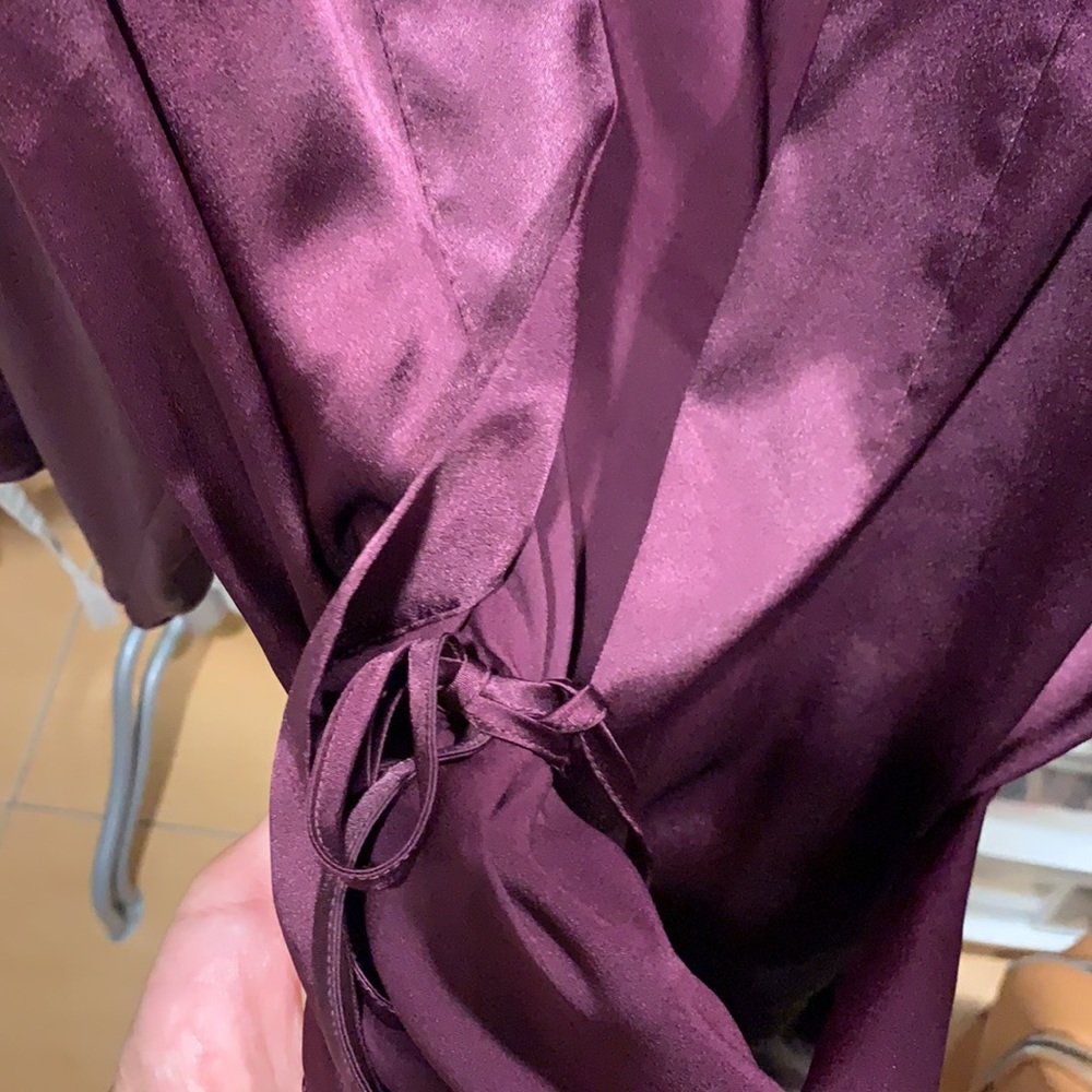 Beautiful Dark Violet Robe - Picture 2 of 5